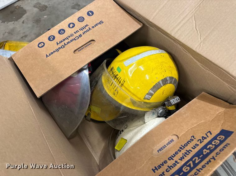 image for item EN4647 Rescue equipment 