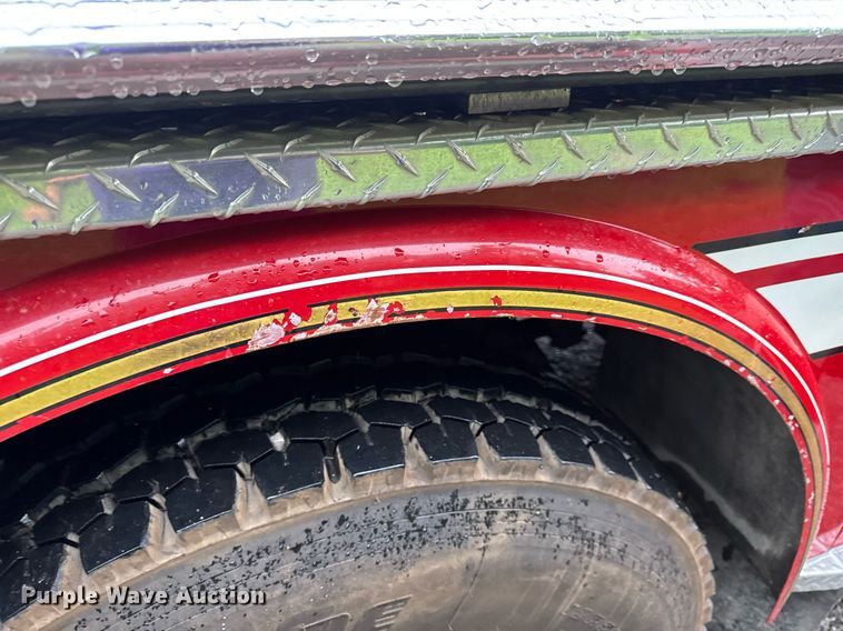 image for item EN4648 1991 International 2674 pumper fire truck