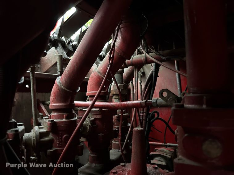 image for item EN4648 1991 International 2674 pumper fire truck