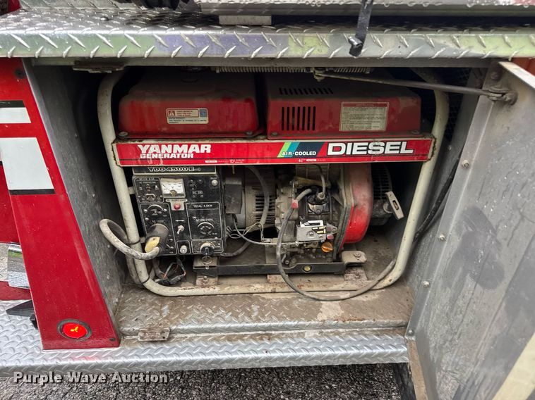 image for item EN4648 1991 International 2674 pumper fire truck