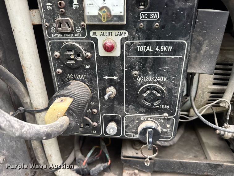 image for item EN4648 1991 International 2674 pumper fire truck