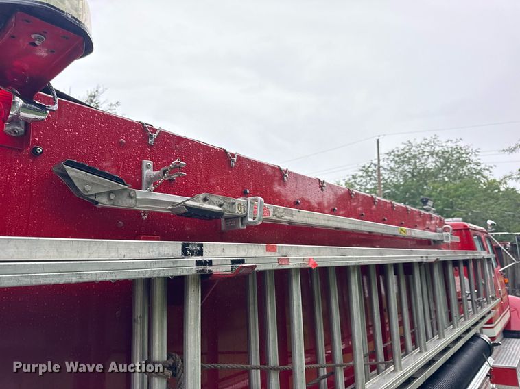 image for item EN4648 1991 International 2674 pumper fire truck