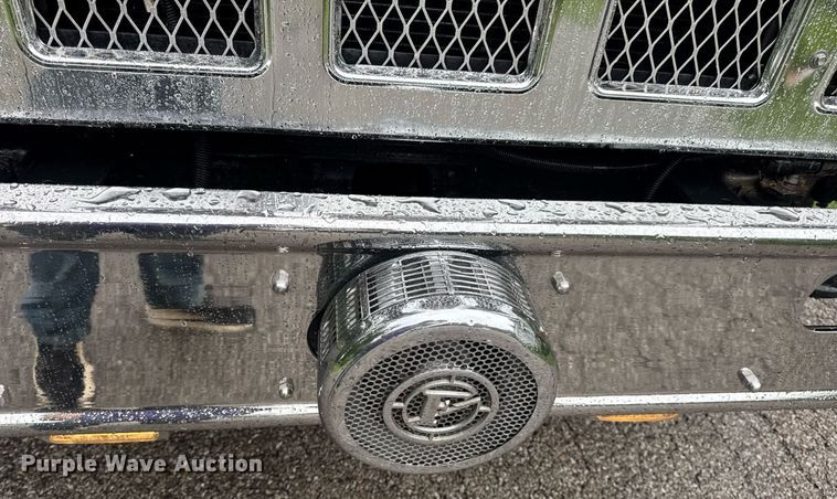 image for item EN4648 1991 International 2674 pumper fire truck