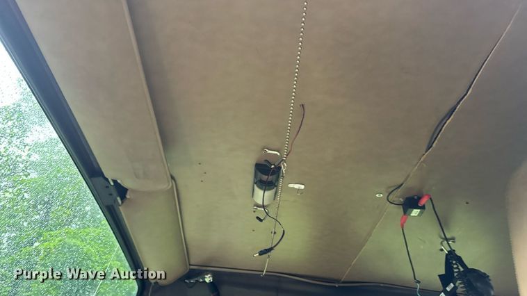 image for item EN4648 1991 International 2674 pumper fire truck