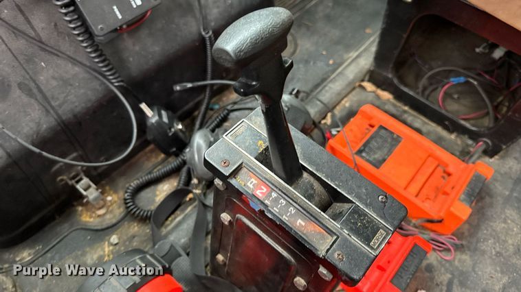 image for item EN4648 1991 International 2674 pumper fire truck