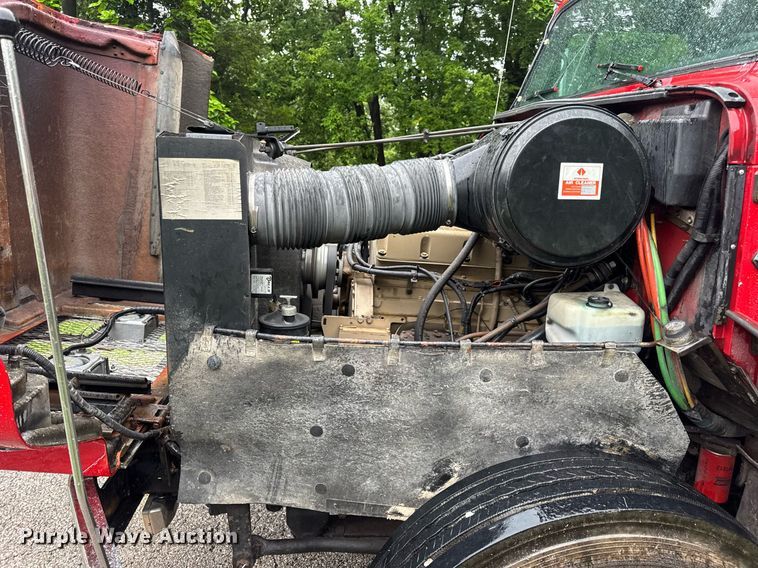 image for item EN4648 1991 International 2674 pumper fire truck