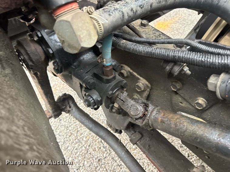 image for item EN4648 1991 International 2674 pumper fire truck