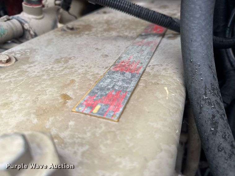 image for item EN4648 1991 International 2674 pumper fire truck