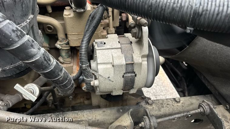 image for item EN4648 1991 International 2674 pumper fire truck