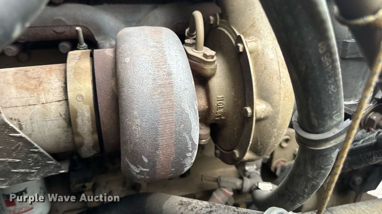 image for item EN4648 1991 International 2674 pumper fire truck