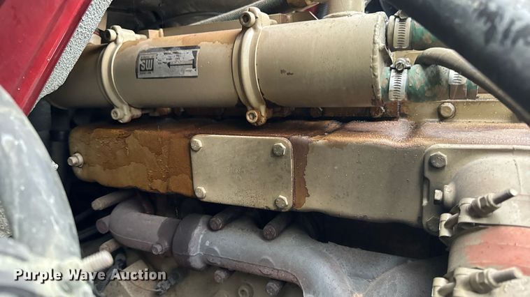 image for item EN4648 1991 International 2674 pumper fire truck