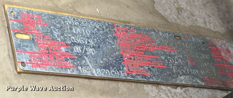 image for item EN4648 1991 International 2674 pumper fire truck