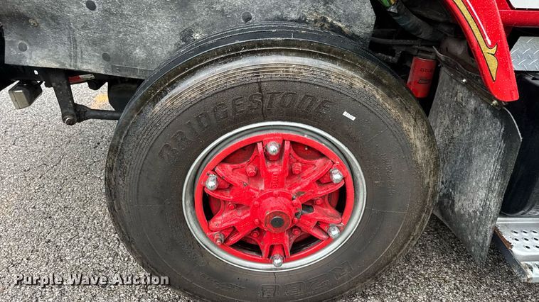 image for item EN4648 1991 International 2674 pumper fire truck