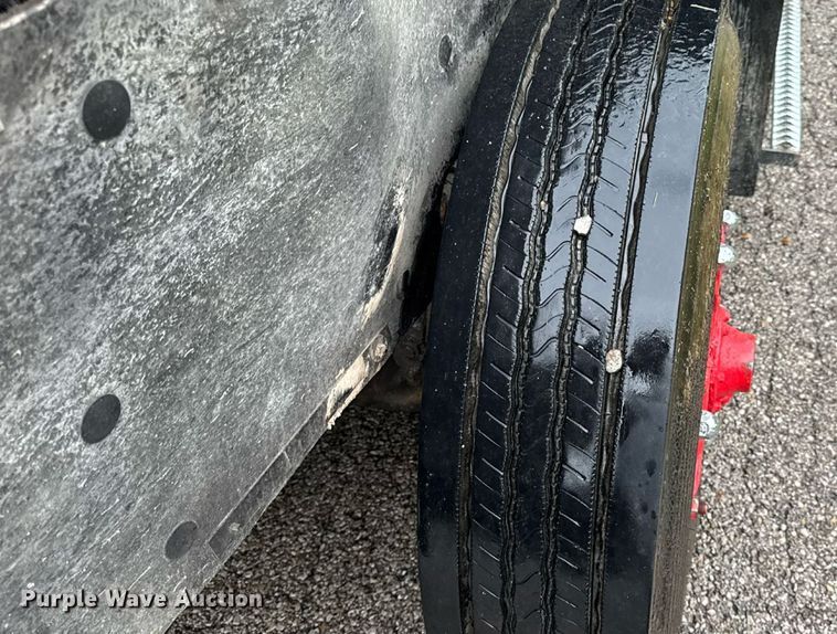 image for item EN4648 1991 International 2674 pumper fire truck