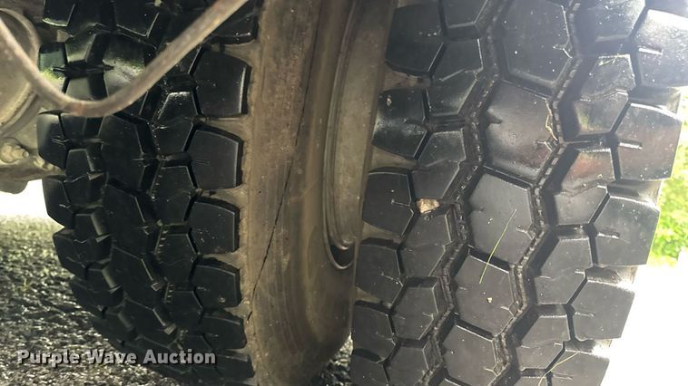 image for item EN4648 1991 International 2674 pumper fire truck