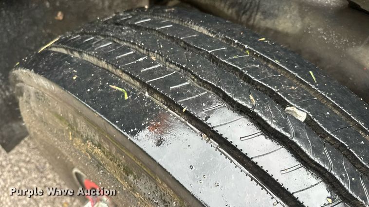 image for item EN4648 1991 International 2674 pumper fire truck