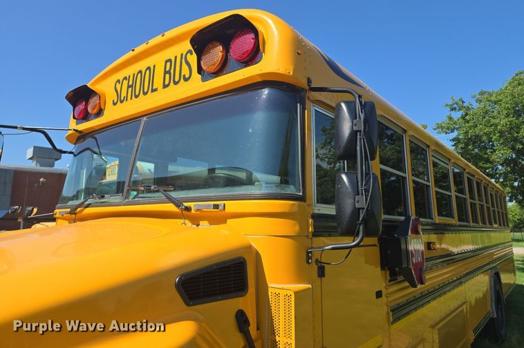 image for item EN8301 2020 BlueBird Vision school bus
