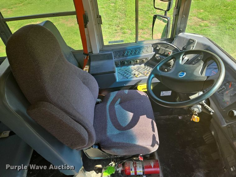 image for item EN8301 2020 BlueBird Vision school bus