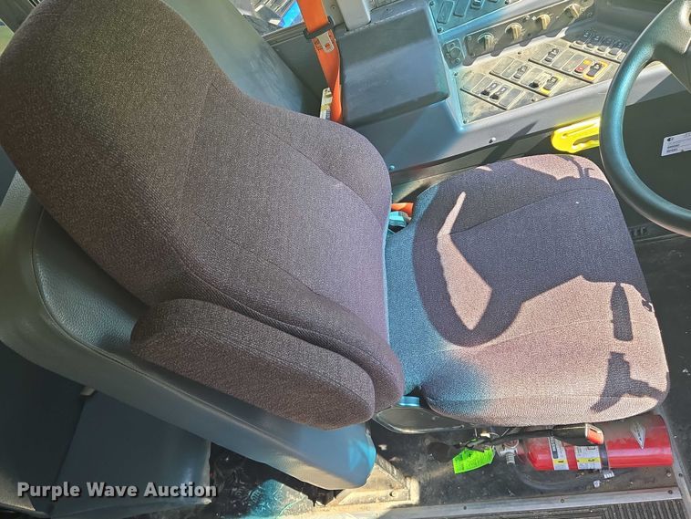 image for item EN8301 2020 BlueBird Vision school bus