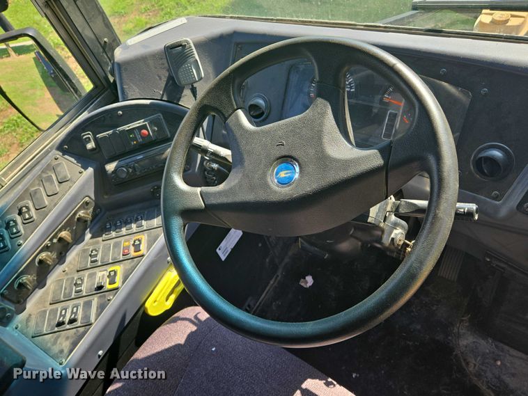 image for item EN8301 2020 BlueBird Vision school bus