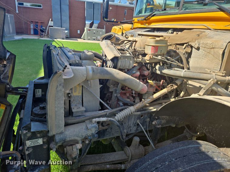 image for item EN8301 2020 BlueBird Vision school bus