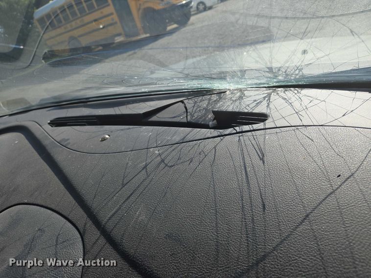 image for item EN8305 2007 Pontiac G6 