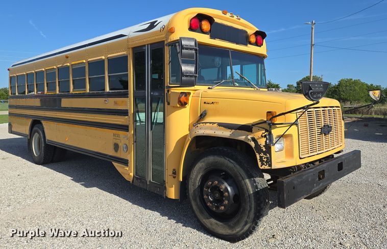 image for item EN8306 1999 Blue Bird school bus