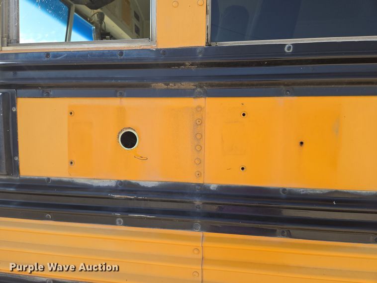 image for item EN8306 1999 Blue Bird school bus