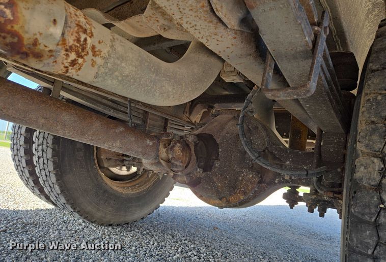 image for item EN8306 1999 Blue Bird school bus