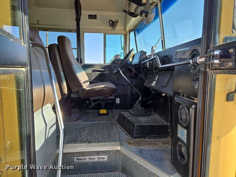 image for item EN8306 1999 Blue Bird school bus