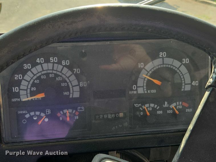 image for item EN8306 1999 Blue Bird school bus