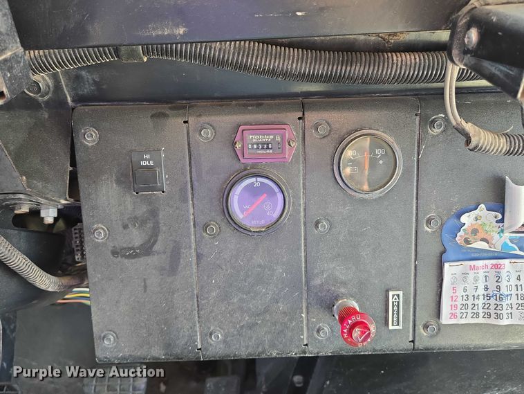 image for item EN8306 1999 Blue Bird school bus