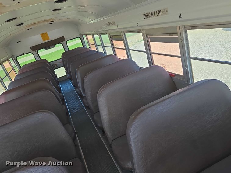 image for item EN8306 1999 Blue Bird school bus