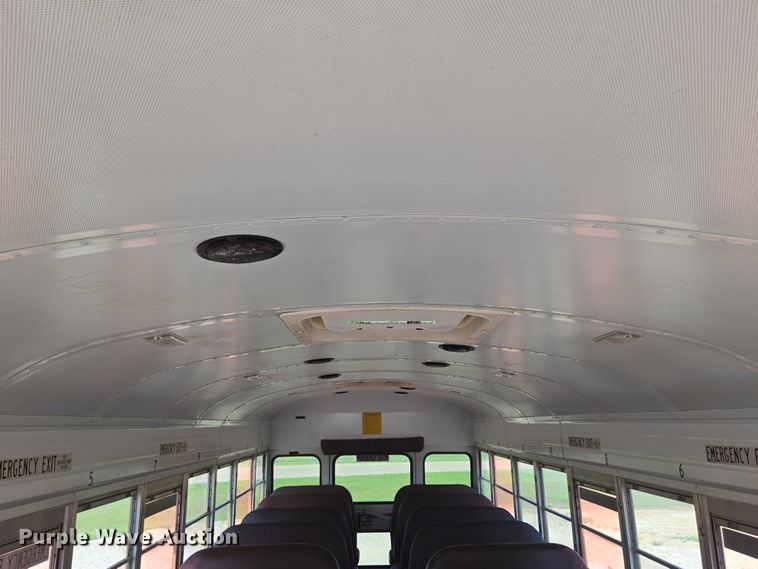 image for item EN8306 1999 Blue Bird school bus