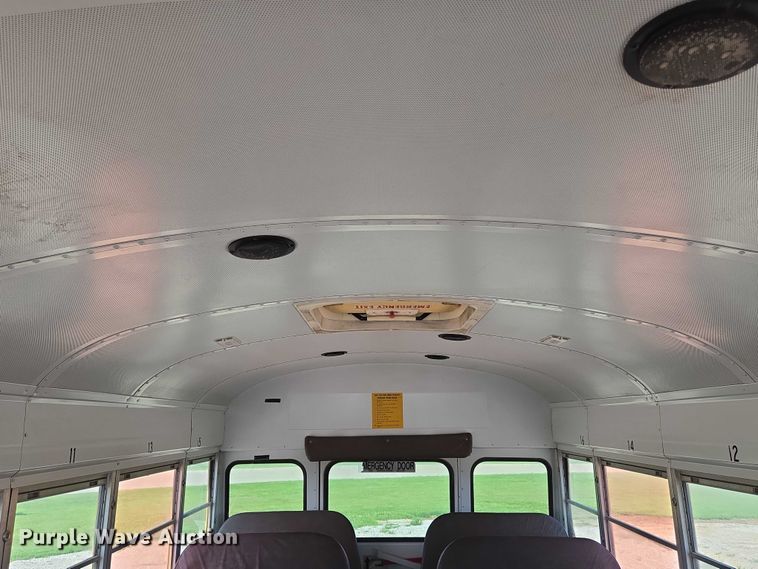 image for item EN8306 1999 Blue Bird school bus
