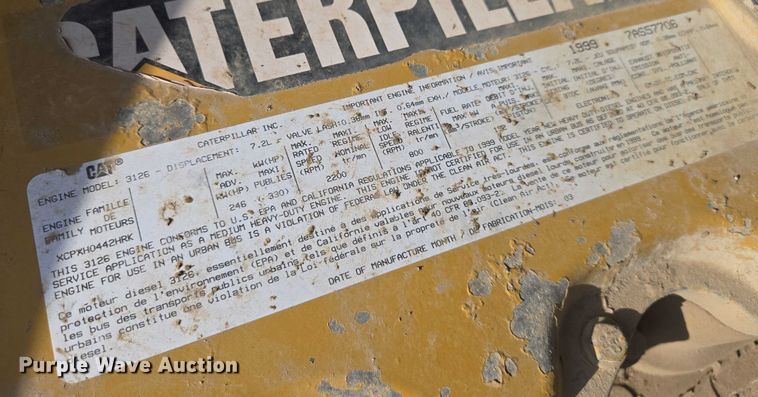 image for item EN8306 1999 Blue Bird school bus