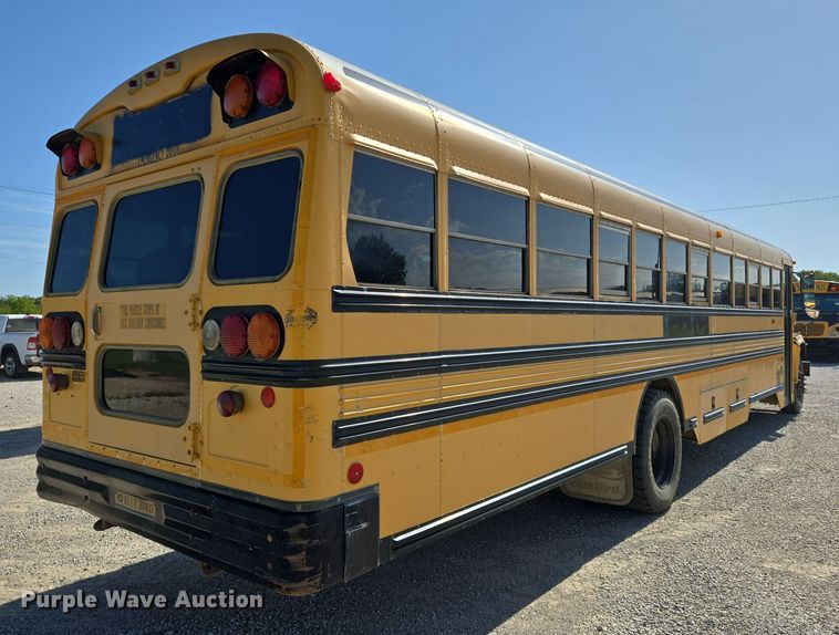image for item EN8308 2000 Blue Bird school bus