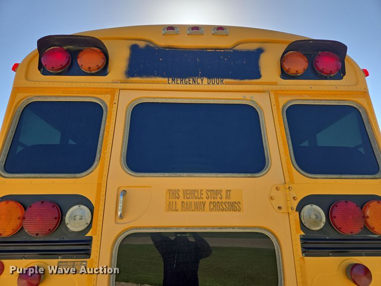 image for item EN8308 2000 Blue Bird school bus