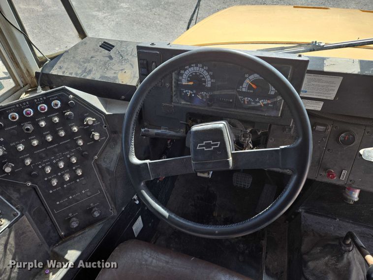 image for item EN8308 2000 Blue Bird school bus