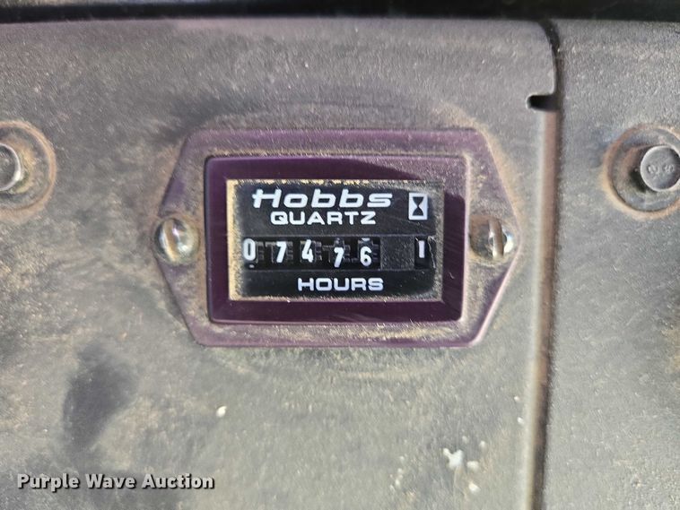 image for item EN8308 2000 Blue Bird school bus