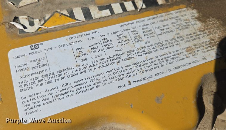 image for item EN8308 2000 Blue Bird school bus