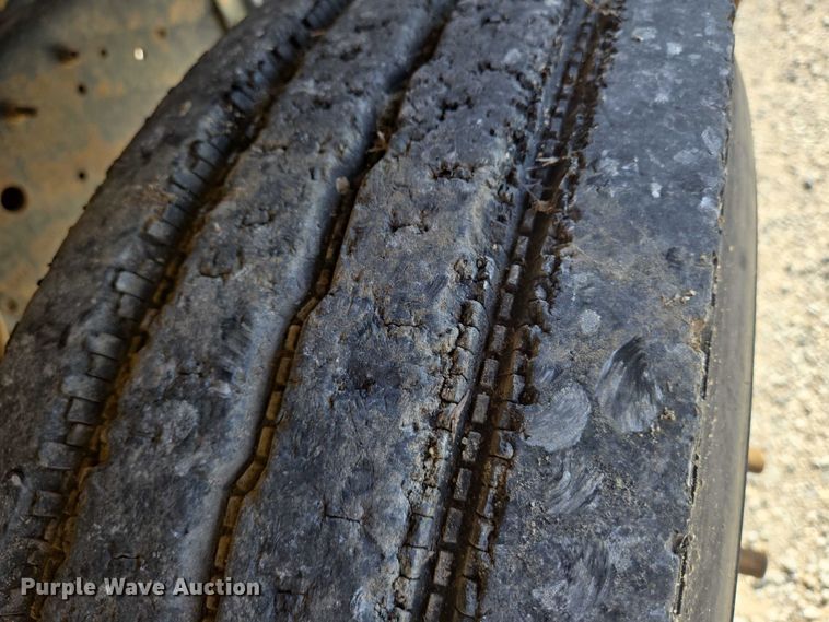 image for item EN8308 2000 Blue Bird school bus