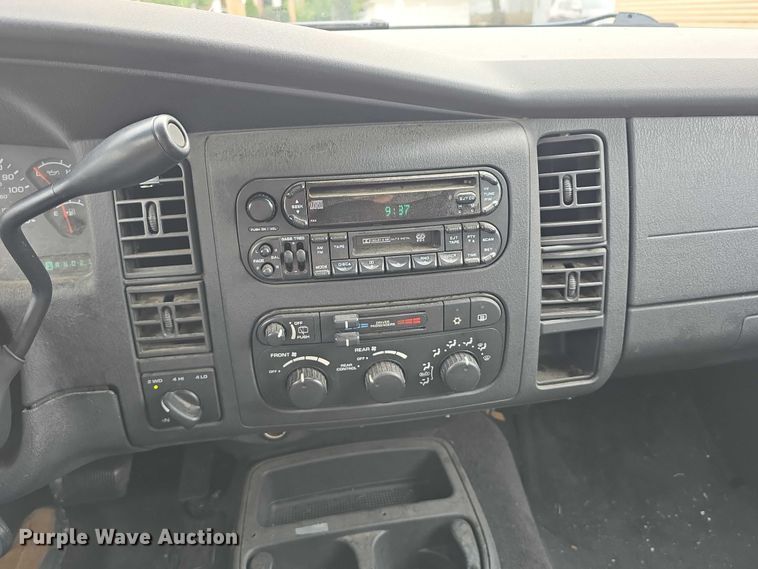 image for item EO1526 2003 Dodge Durango SLT SUV