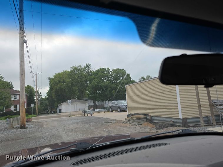 image for item EO1526 2003 Dodge Durango SLT SUV