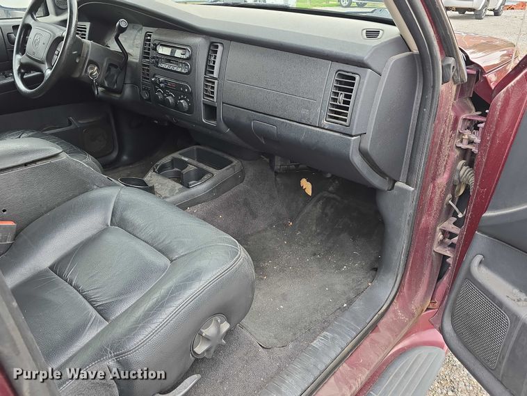 image for item EO1526 2003 Dodge Durango SLT SUV