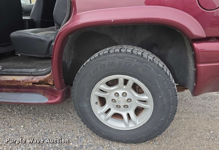 image for item EO1526 2003 Dodge Durango SLT SUV