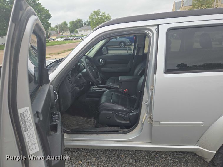 image for item EO1527 2011 Dodge Nitro Heat SUV