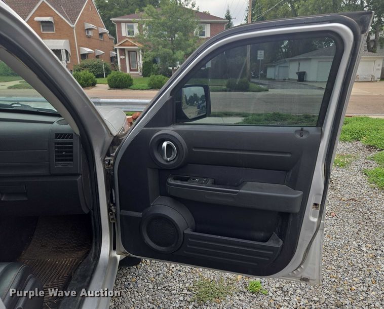 image for item EO1527 2011 Dodge Nitro Heat SUV