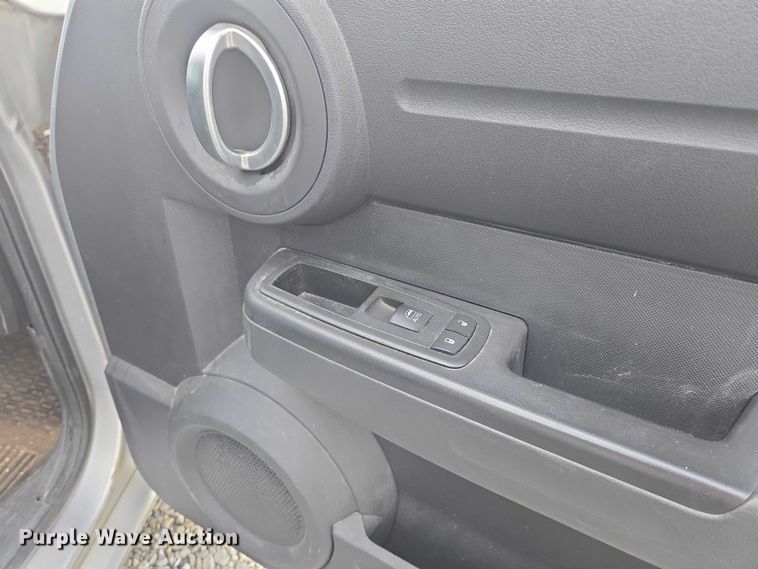 image for item EO1527 2011 Dodge Nitro Heat SUV