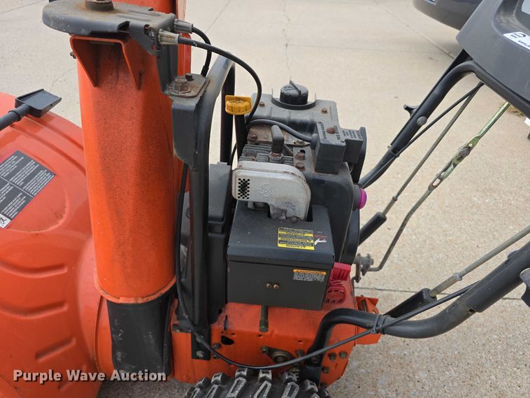 image for item EO1530 Husqvarna 5524STE snow blower